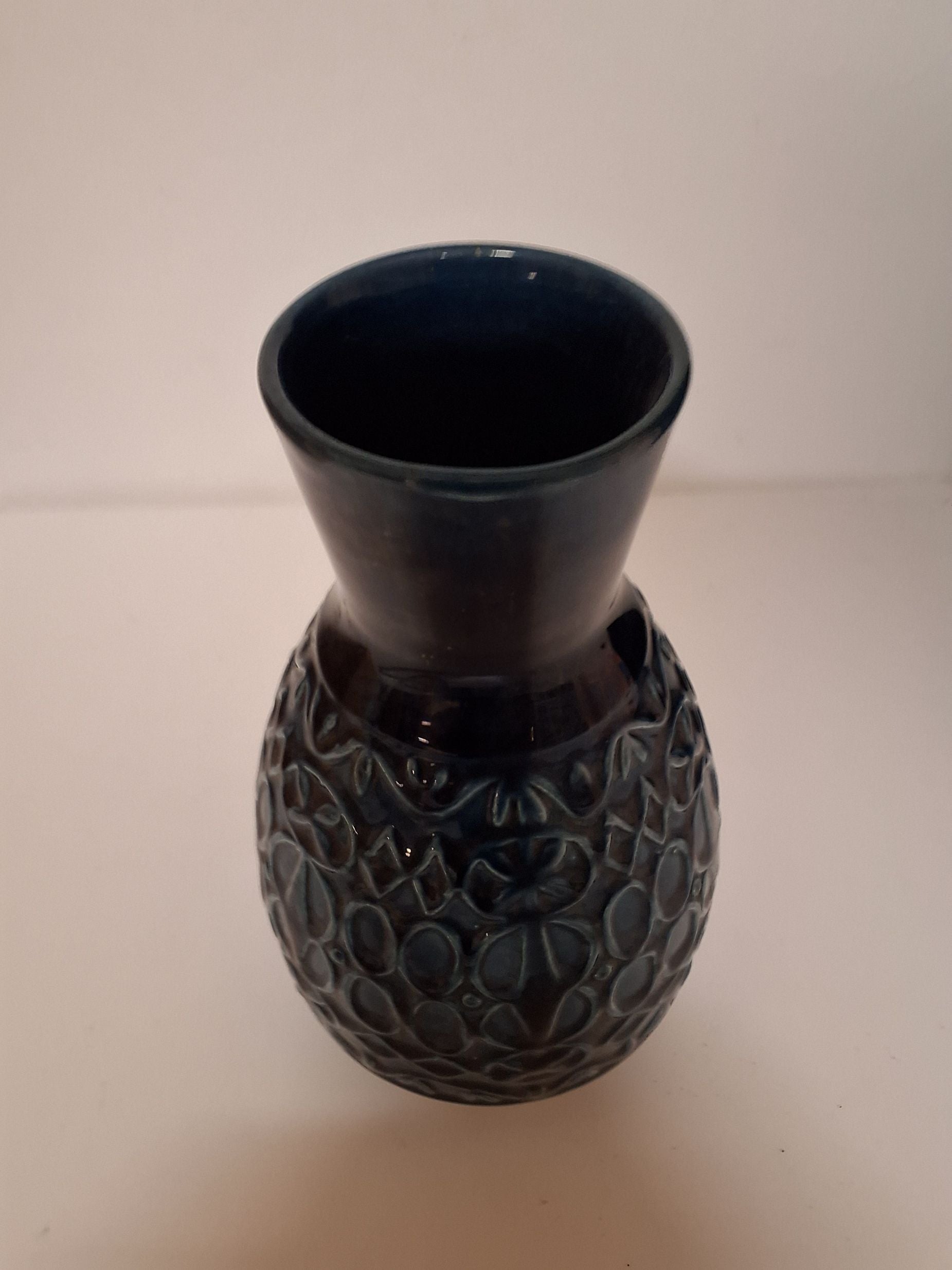 Blå tysk keramik-vase